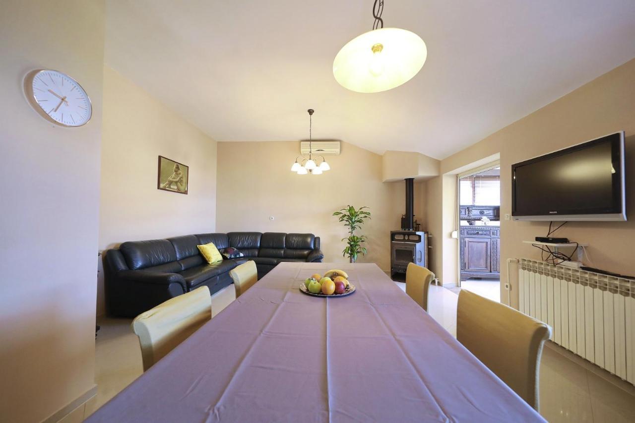 Apartments Moira I Loli Кожино Екстер'єр фото
