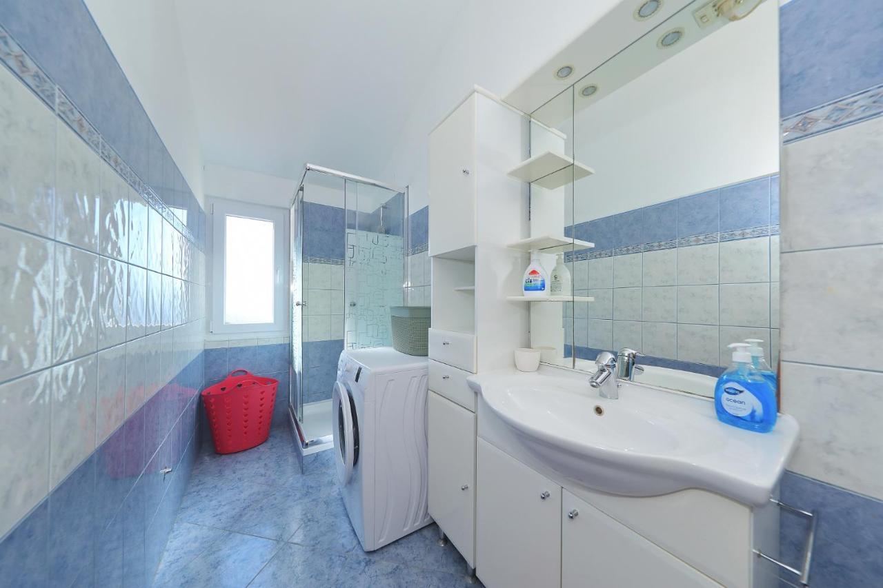 Apartments Moira I Loli Кожино Екстер'єр фото